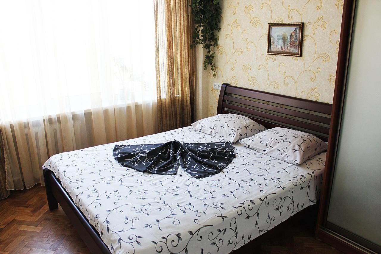 Apartments On Pechersk Kyiv Exterior photo